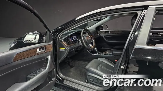 Hyundai Sonata 2018 — фото 11