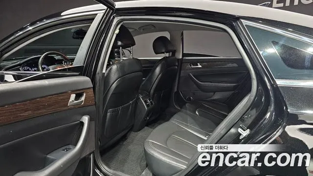 Hyundai Sonata 2018 — фото 12
