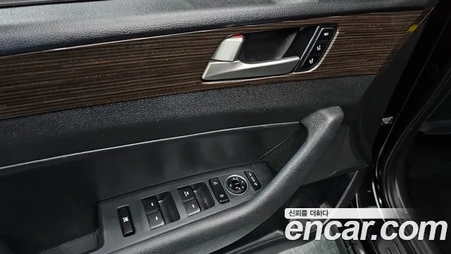 Hyundai Sonata 2018 — фото 16