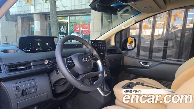 Hyundai Staria 2025 — фото 11