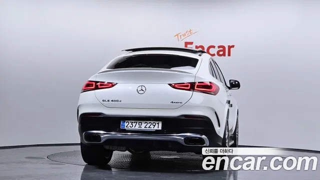 Mercedes-Benz GLE-Class 2023 — фото 4