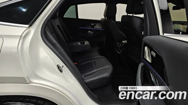 Mercedes-Benz GLE-Class 2023 — фото 12