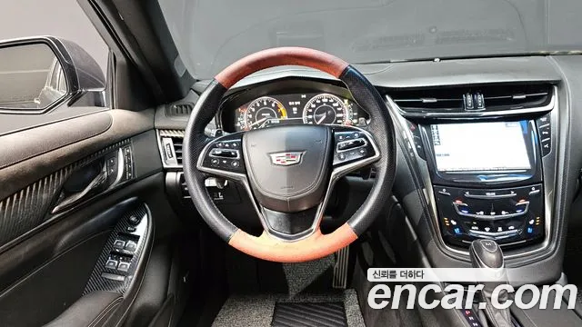 Cadillac CTS 2015 — фото 13
