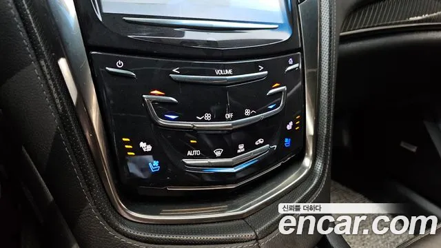 Cadillac CTS 2015 — фото 19