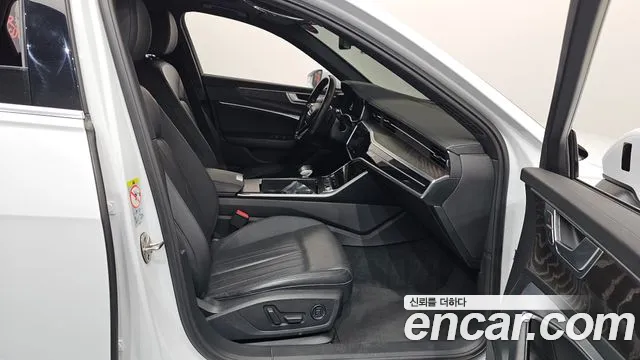 Audi A6 2021 — фото 11
