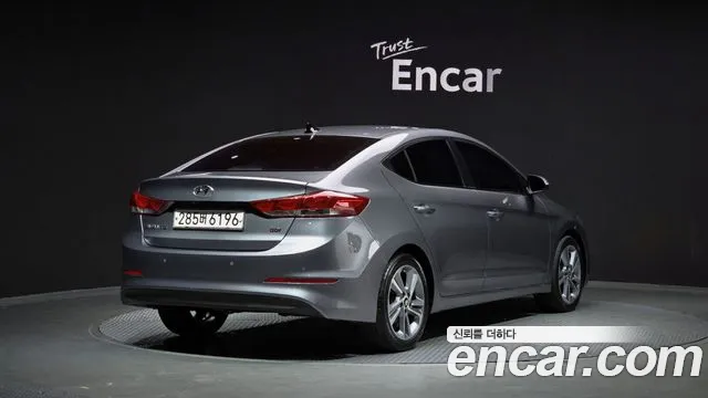Hyundai AVANTE 2017 — фото 2