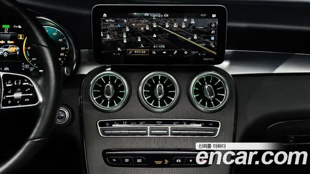 Mercedes-Benz GLC-Class 2021 — фото 14