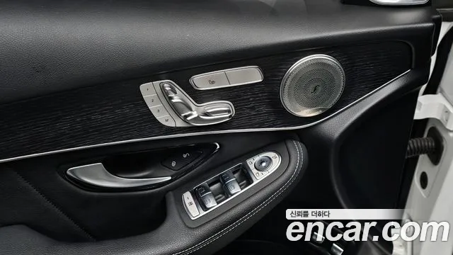 Mercedes-Benz GLC-Class 2021 — фото 16