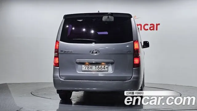 Hyundai Starex 2017 — фото 4