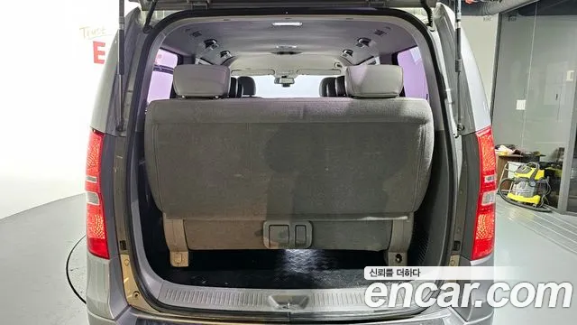 Hyundai Starex 2017 — фото 20