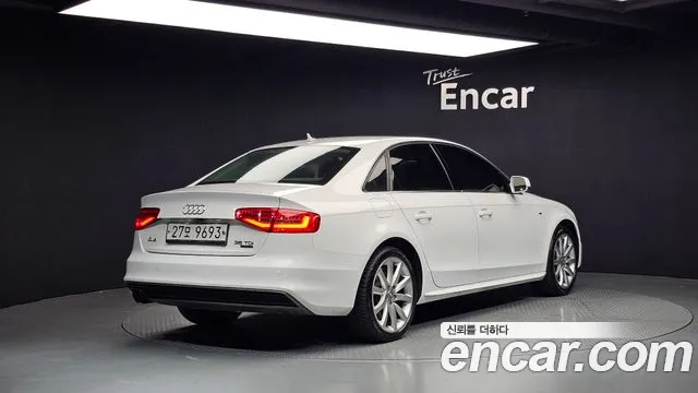 Audi A4 2015 — фото 2