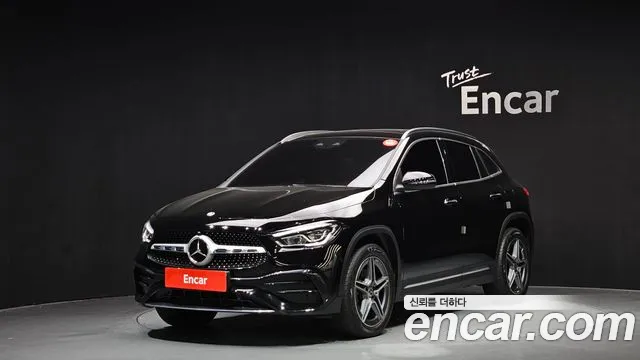 Mercedes-Benz GLA-Class 2023 — фото 1