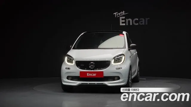 Smart Forfour 2017 — фото 3