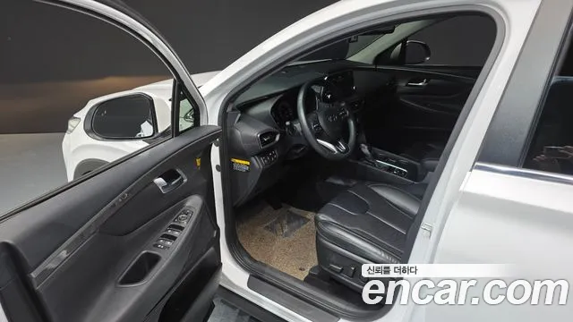 Hyundai Santafe 2020 — фото 10