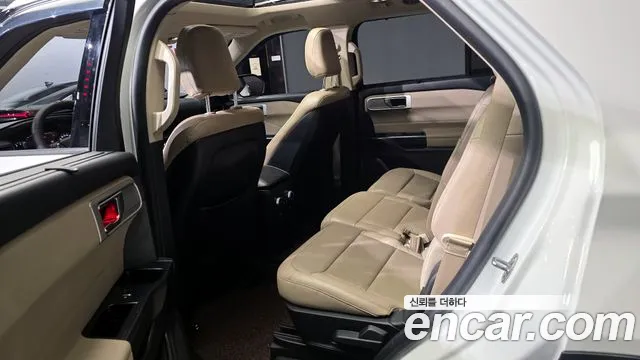Ford Explorer 2020 — фото 11