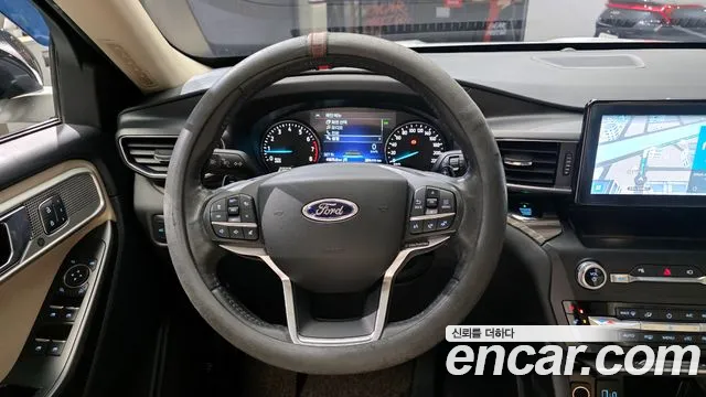Ford Explorer 2020 — фото 13