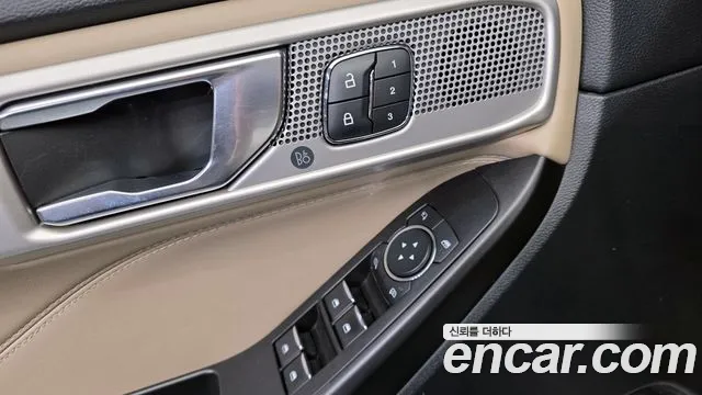 Ford Explorer 2020 — фото 14
