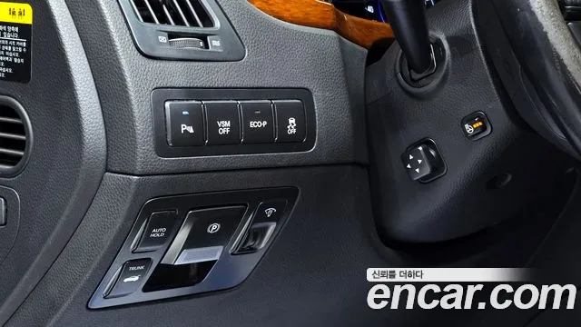 Hyundai Equus 2012 — фото 14