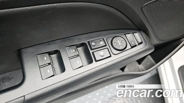 Hyundai AVANTE 2018 — фото 14