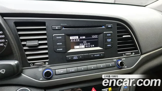 Hyundai AVANTE 2018 — фото 17