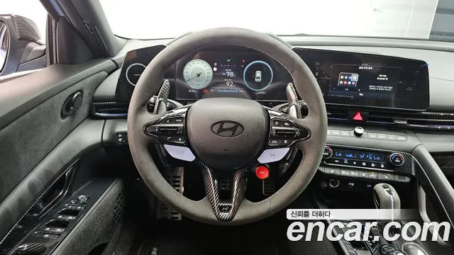 Hyundai AVANTE 2024 — фото 13