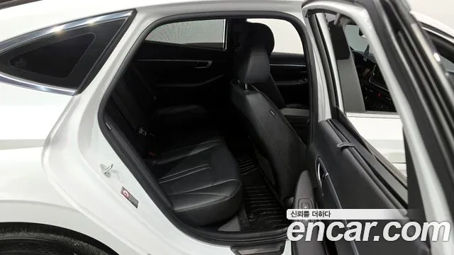 Hyundai Sonata 2020 — фото 12
