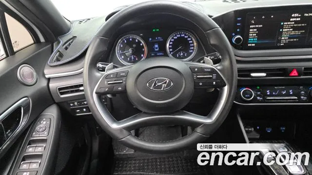 Hyundai Sonata 2020 — фото 13