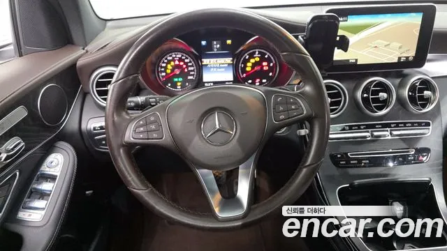 Mercedes-Benz GLC-Class 2016 — фото 13