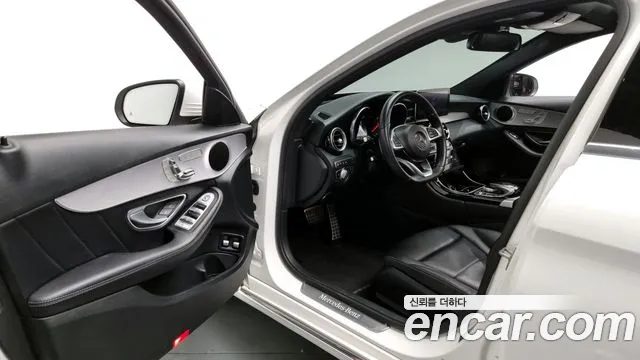 Mercedes-Benz C-Class 2018 — фото 10