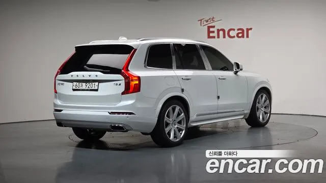 Volvo XC90 2017 — фото 2