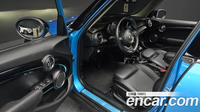 Mini Cooper 2018 — фото 11