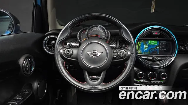 Mini Cooper 2018 — фото 13