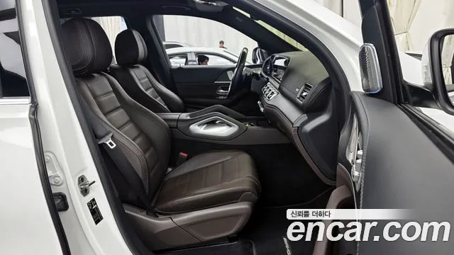 Mercedes-Benz GLS-Class 2023 — фото 11