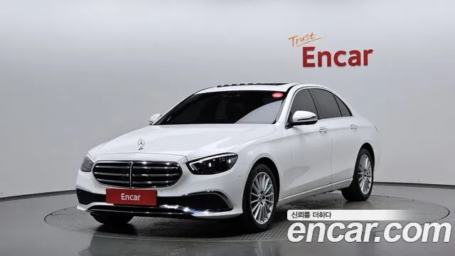 Mercedes-Benz E-Class 2022 — фото 1