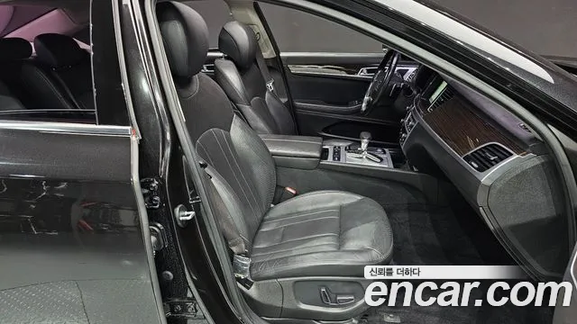 Genesis G80 2017 — фото 10