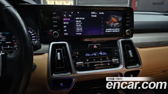 Kia Sorento 2021 — фото 15