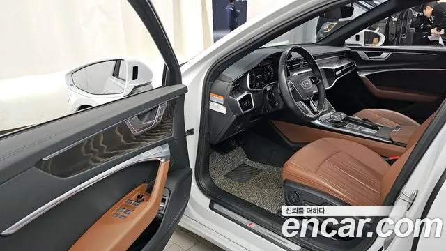 Audi A6 2021 — фото 10