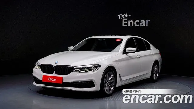 BMW 5-Series 2020 — фото 1