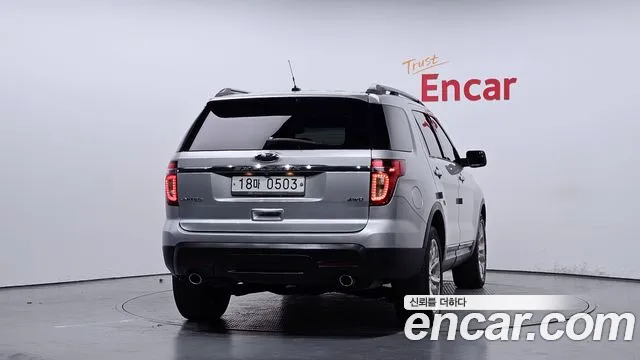 Ford Explorer 2015 — фото 4