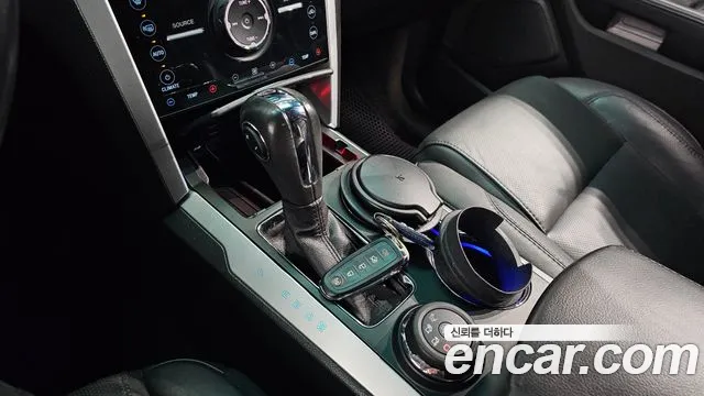 Ford Explorer 2015 — фото 9