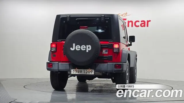 Jeep Wrangler 2017 — фото 4