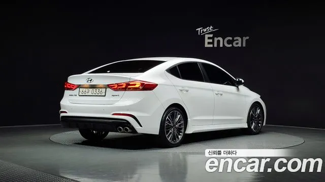 Hyundai AVANTE 2017 — фото 2