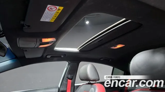 Hyundai AVANTE 2017 — фото 19