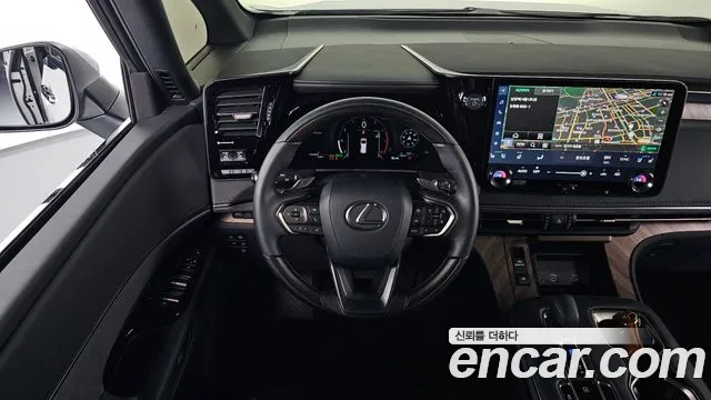 Lexus LM 2025 — фото 13
