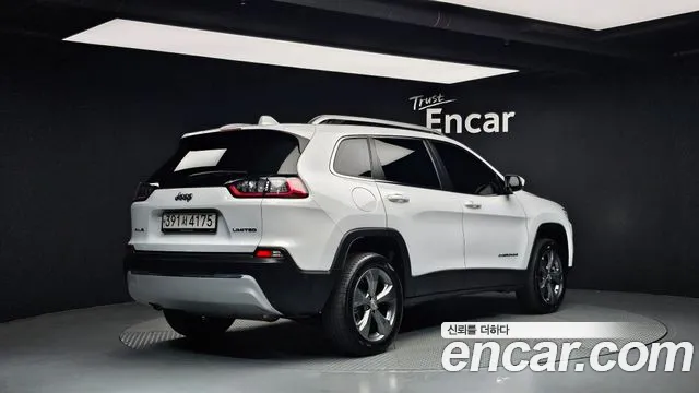 Jeep Cherokee 2021 — фото 2
