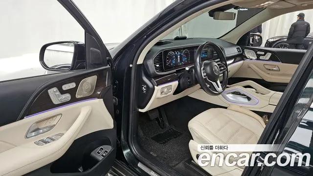 Mercedes-Benz GLE-Class 2021 — фото 10