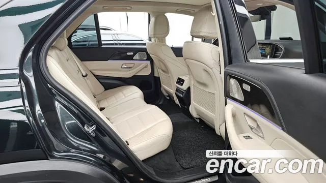 Mercedes-Benz GLE-Class 2021 — фото 12