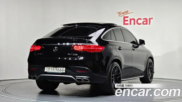 Mercedes-Benz GLE-Class 2019 — фото 2