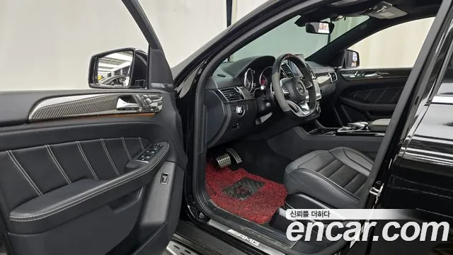 Mercedes-Benz GLE-Class 2019 — фото 10