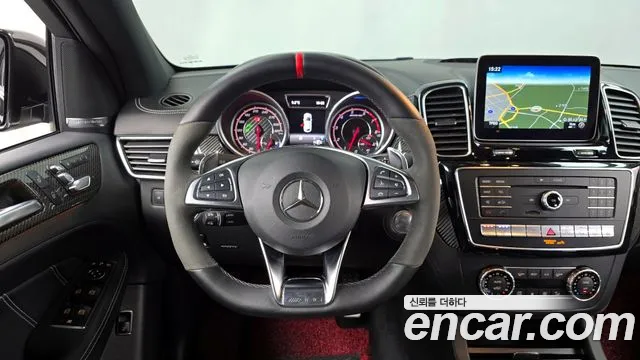 Mercedes-Benz GLE-Class 2019 — фото 13